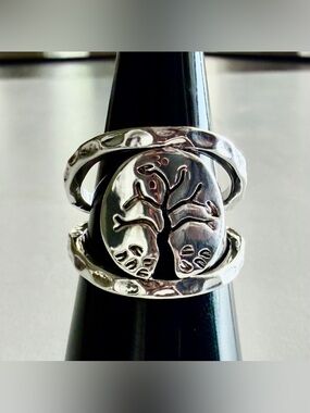 Artisanal Tree of Life Hammered Silver Statement Ring 🌳